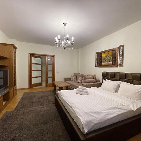 Arenda Apartments - Surganova,5A Minsk Bagian luar foto