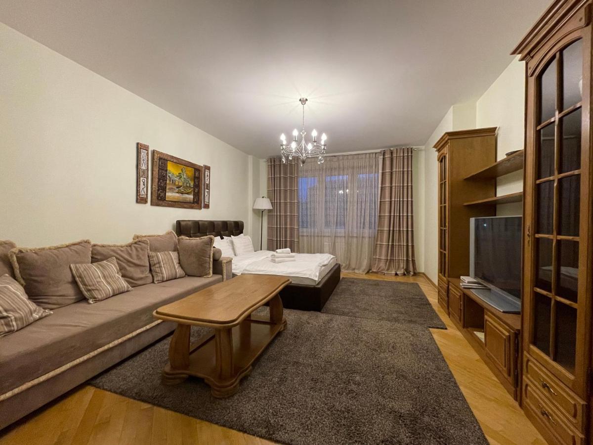 Arenda Apartments - Surganova,5A Minsk Bagian luar foto