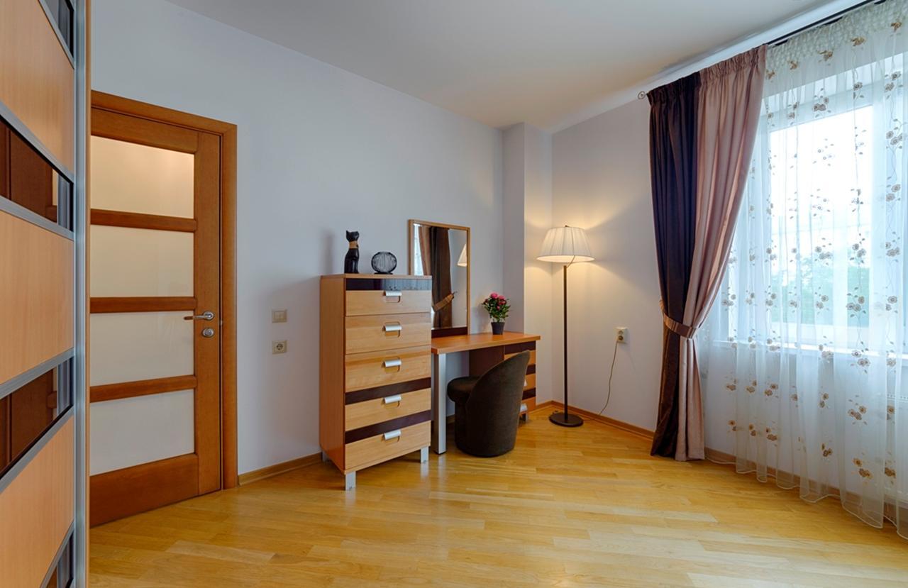 Arenda Apartments - Surganova,5A Minsk Bagian luar foto